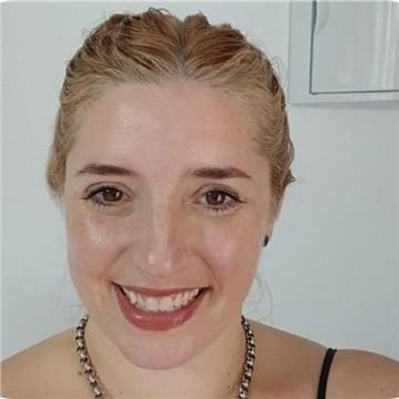 María