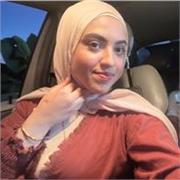 Friendly English Tutor Helping Students Improve Speaking and Confidence