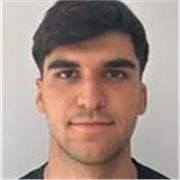 Soy un chico proactivo y paciente con ganas de enseñar. Me dirijo sobretodo a gente joven con la cual conecto bastante bien.