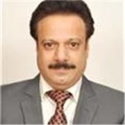 Tutor and education professional who works with individual students to reach their academic goals