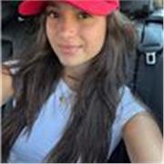 Estudiante de Odontología da clases de inglés y francés a niños y jóvenes