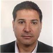 Profesor licenciado en filosofía, con amplia experiencia y excelentes resultados en PAU