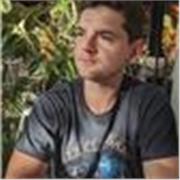 Profesor de composición, guitarra, piano y teoría musical