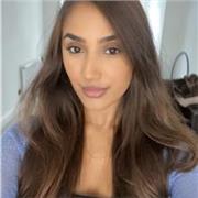 Economics university student with years of tutoring experience, I tailor my lessons in Math and Economics to fit your unique learn