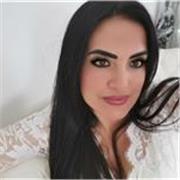Sono una professoressa di inglese madre lingua.ho 15 anni di esperienza