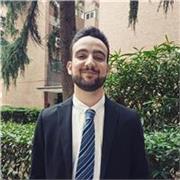Profesor de Humanidades, que imparte clases de forma online o presencial en Madrid.