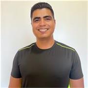 Entrenador personal especializado en musculación, nutrición y biomecánica. Diseño entrenamientos efectivos y personalizados para l