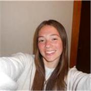 Estoy haciendo el grado de pedagogía en la UB. Me considero una persona alegre y trabajadora.