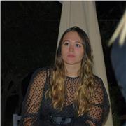 Insegnante con buona conoscenza delle lingue inglese e spagnolo, offre lezioni private online e non a bambini