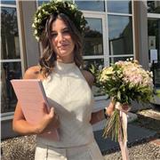 Offro lezioni private, che svolgo regolarmente ormai da anni, per bambini e ragazzi delle medie e elementari.