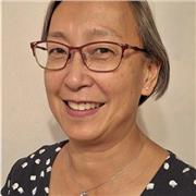 Would you like to learn English? I would be delighted to help.