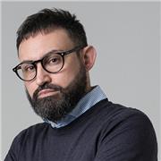 Fotografo professionista ufficiale Nikon con più di 20 anni di esperienza. Docente da circa 10 anni