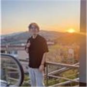 mi enfoque:
Me centro en escuchar primero, entender las dudas de la persona y ofrecer explicaciones claras 