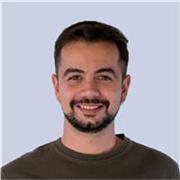  +3 años de experiencia en formaciones tanto de marketing digital como en marca | Profesional en activo dentro del sector.