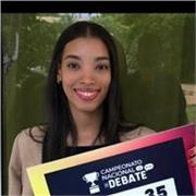 Estudiante universitaria de Física con más de dos años de experiencia impartiendo clases a niños y adolescentes.