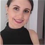 Me defino como una persona calmada y capaz de adaptar tanto mi lenguaje como mis explicaciones al nivel del alumno/a con el que esté trabajando.