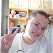 Estudiante de educación infantil, con ganas y ilusión por ayudar.