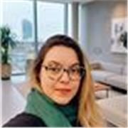 Profesora de inglés con más de 18 años de experiencia y titulada en DELTA y CELTA, doy clases a adultos y jóvenes que quieren mejo