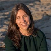 Psicóloga especializada en Inteligencia Emocional. Imparto clases a estudiantes, profesionales y familias