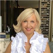 I am a professional Certified Coach specialising in Coaching Gen Z to achieve their goals, build confidence and overcome anxiety.