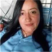 Profesor de apoyo escolar, aprendizaje para fortalecer conocimientos en tecnología