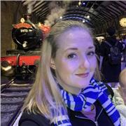 Qualified music teacher with over 10 years of 1-on-1 piano and music theory teaching