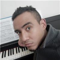 Profesor de piano para principiantes e intermedios de todas las edades