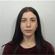 Estudiante de Filología Francesa apta para estudiantes de educación primaria y secundaria.