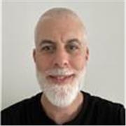 A friendly and professional native English teacher with experience teaxhing pupils from A2 to C2
