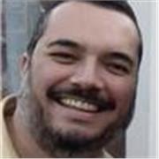 Profesor de Administración de Empresas que se amolda a toda clase de alumnos y necesidades. 