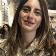 Certificata C2 inglese, offro lezioni per studenti di scuola elementare, media e superiore. Conversazione, grammatica , comprensione testi