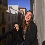 Doy clases particulares para rellenar mis horas libres e ir cogiendo experiencia para un posible futuro