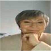 Dò lezioni di inglese a studenti di tutti i livelli, universitari inclusi, e a chiunque desideri migliorare il proprio inglese