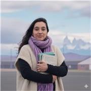 Profesora de Historia con experiencia de infancias y adolescencia en clases online y presenciales