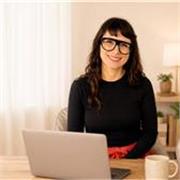 Soy Licenciada en psicología, por mi profesion me encuentro muy cercana a la escritura. 