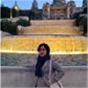 Profesora de educación primaria y educación estructural en compras profesionales