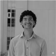 Ingeniero de Materiales y candidato de para Master's.