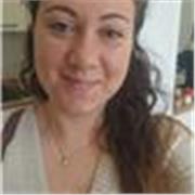 Insegnante laureata in Scienze della Formazione Primaria e con esperienza di oltre 6 anni a scuola impartisce lezioni di inglese