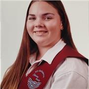 Soy una estudiante de Traducción e Interpretación Inglés-Francés en la Universidad de Las Palmas de Gran Canaria, con 2 años de experiencia dando clases de lenguas a extranjeros y adolescentes.