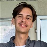 Étudiant en langues niveau master, accompagnement sérieux et personnalisé en anglais, adapté au niveau et aux besoins de chacun.
