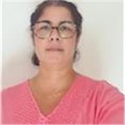 Professeure universitaire native, je transmets ma passion pour l'espagnol.