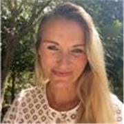 Profesora bilingüe de inglés con experiencia internacional, auxiliar de conversación y clases dinámicas para niños y adultos