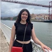 Grado en Matemáticas finalizado, a falta de entregar el TFG. Con nivel intermedio-alto de inglés y nivel intermedio de francés