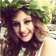 LAUREATA IN ARCHITETTURA OFFRE LEZIONI IN STORIA, STORIA DELL'ARTE, GEOGRAFIA, DISEGNO TECNICO, ARTE PER ELEMENTARI, MEDIE, SUPERIORI