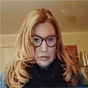 Laureata in Lingue e Letterature Straniere, offre ripetizioni di Inglese, Tedesco e Italiano, anche on-line