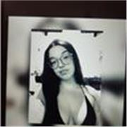 Soy una mujer aplicada capaz de ayudar con todas las tareas de una casa, 