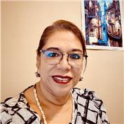 Maestra de español con experiencia de más de 10 años en la enseñanza virtual. Me encanta tener retos de diferentes niveles