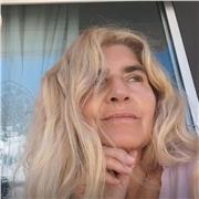 Las clases de apoyo están dirigidas a alumnos del nivel secundario que necesitan acompañamiento durante su período escolar, o prev