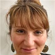 Enseignante pour élèves à besoins éducatifs particuliers (Dys, déficience, TSA...) depuis 20 ans, je propose des cours sur l'agglomération dijonnaise en présentiel ou en visio afin de remédier aux difficultés scolaires mais aussi pour apporter  confiance