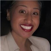 I am a corporate lawyer and executive coach with over 12 years' experience supporting students to pursue professional careers.